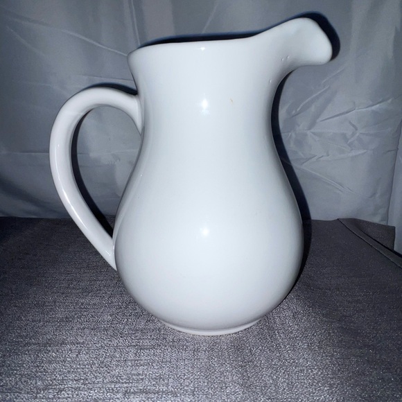 Ceramic farmhouse style  pitcher 2 liter - Picture 3 of 8